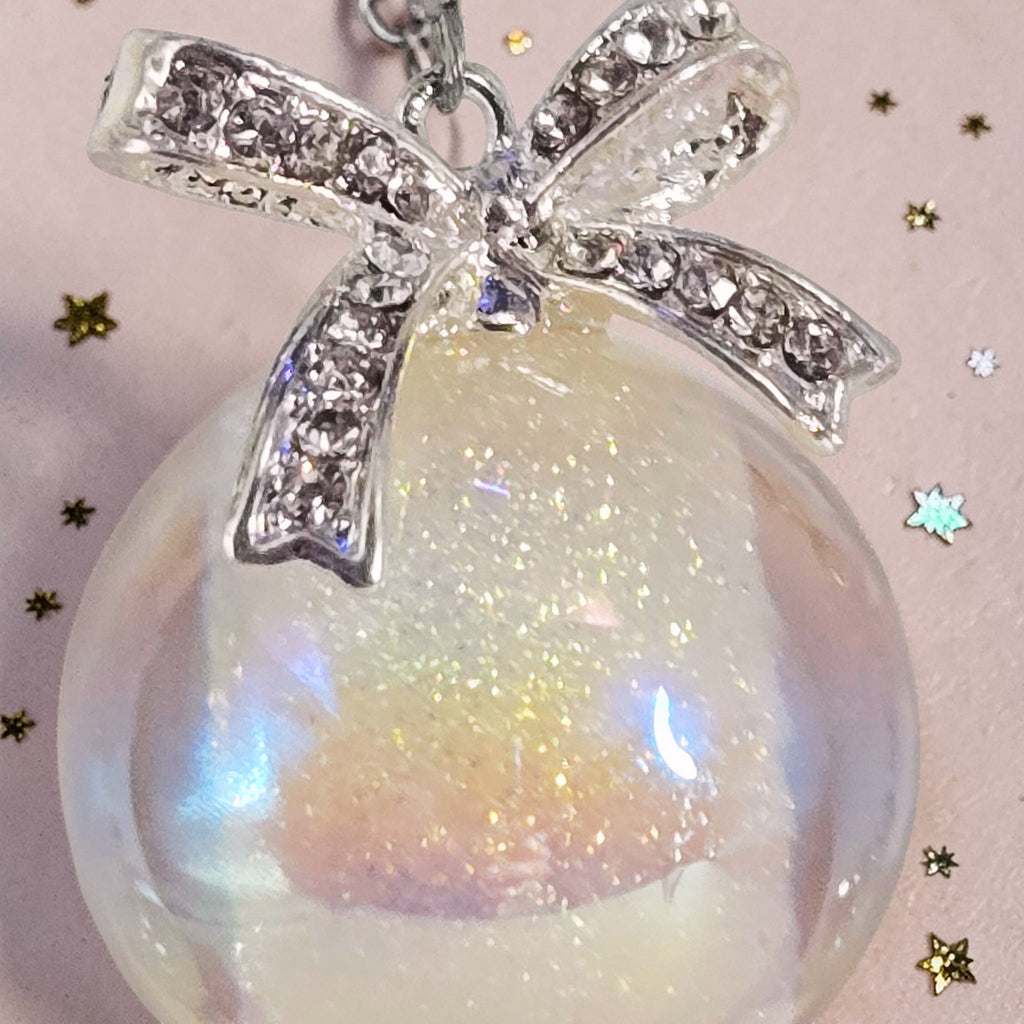 ✨ Enchanted Luxe Crystal Phone Chain – Glow in the Dark & Color Changing