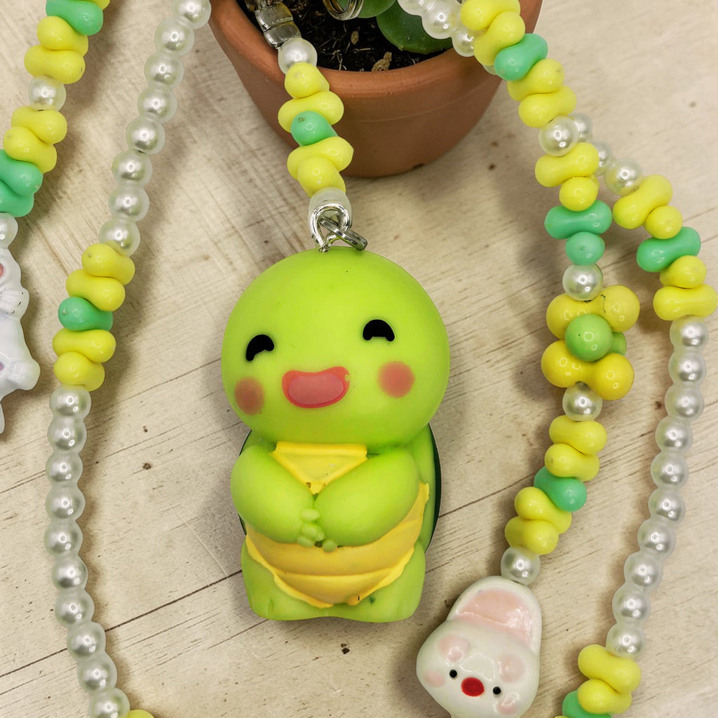 💚🌼 Happy Green Mini Bead Character Phone Chain – Handmade Kawaii Charm (One of a Kind)