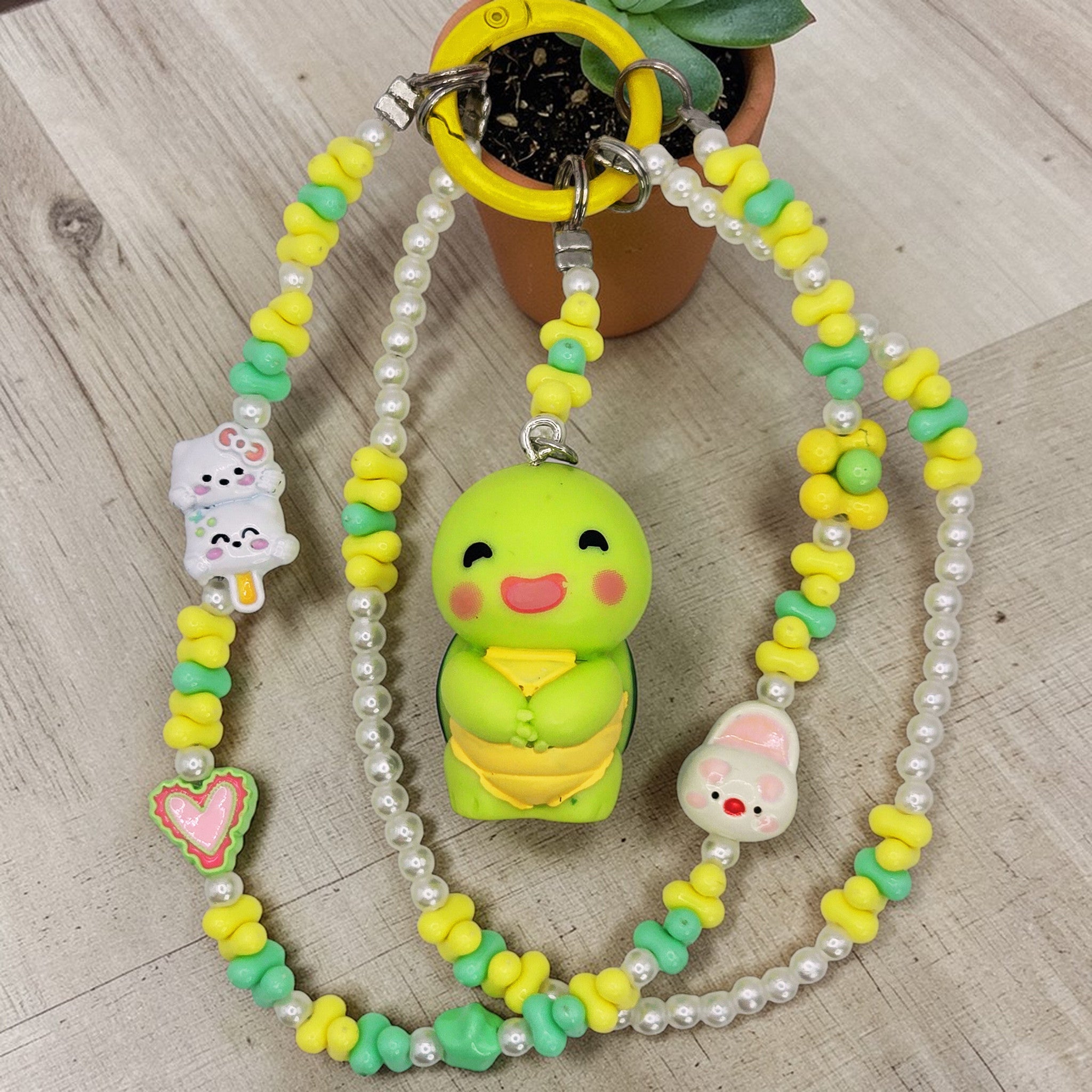 💚🌼 Happy Green Mini Bead Character Phone Chain – Handmade Kawaii Charm (One of a Kind)