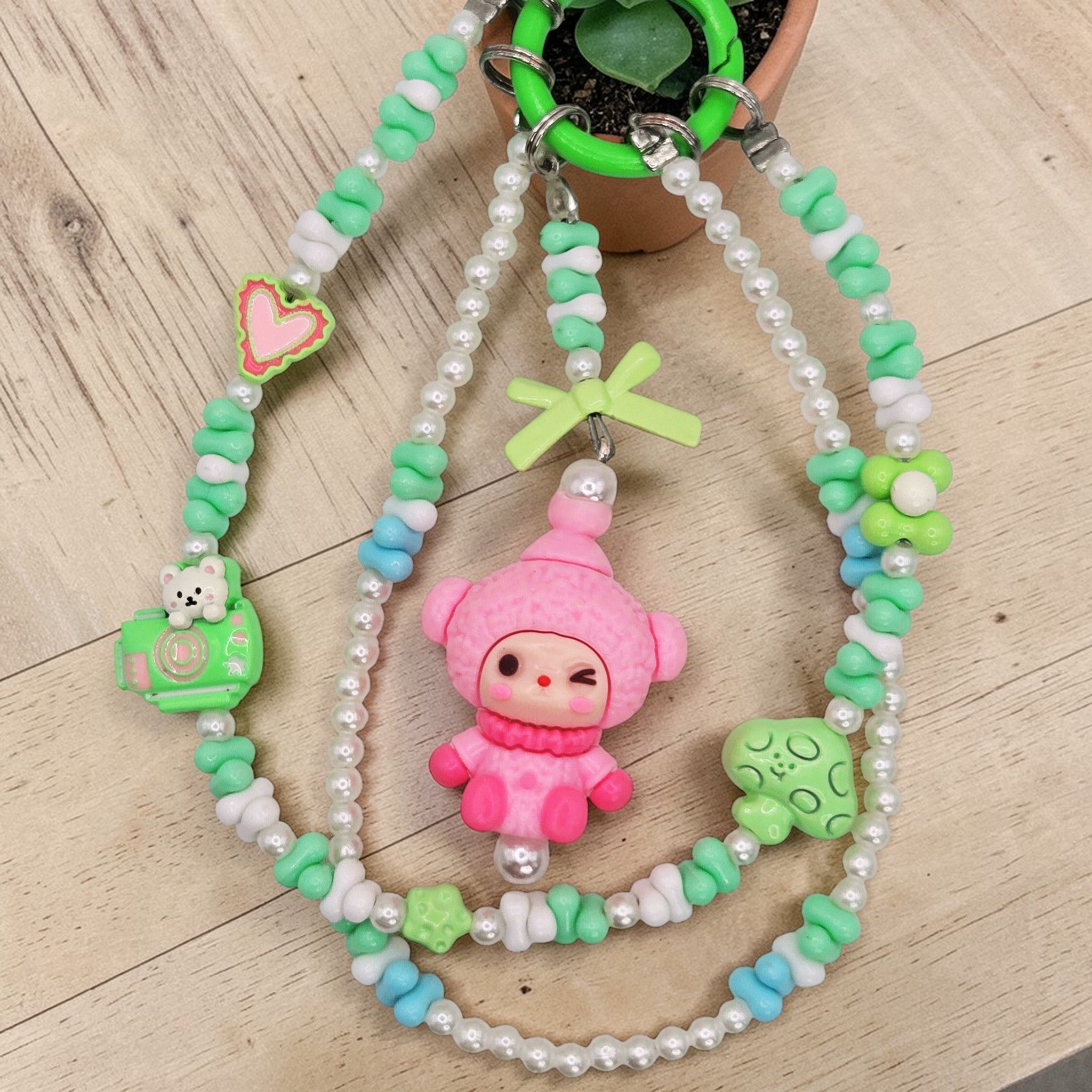 🌸💚 Pink Cutie Mini Bead Phone Chain – Handmade Kawaii Bag Charm (One of a Kind)