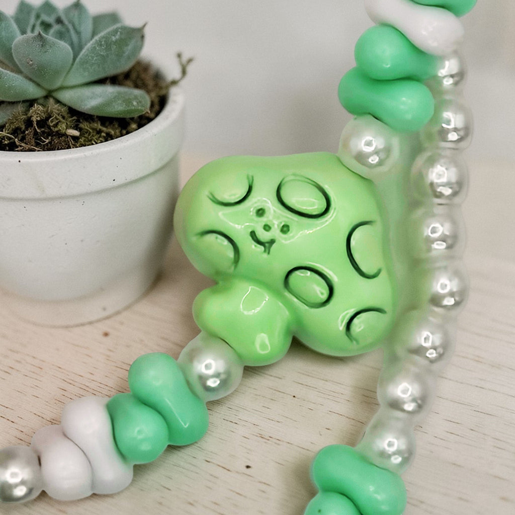 🌸💚 Pink Cutie Mini Bead Phone Chain – Handmade Kawaii Bag Charm (One of a Kind)