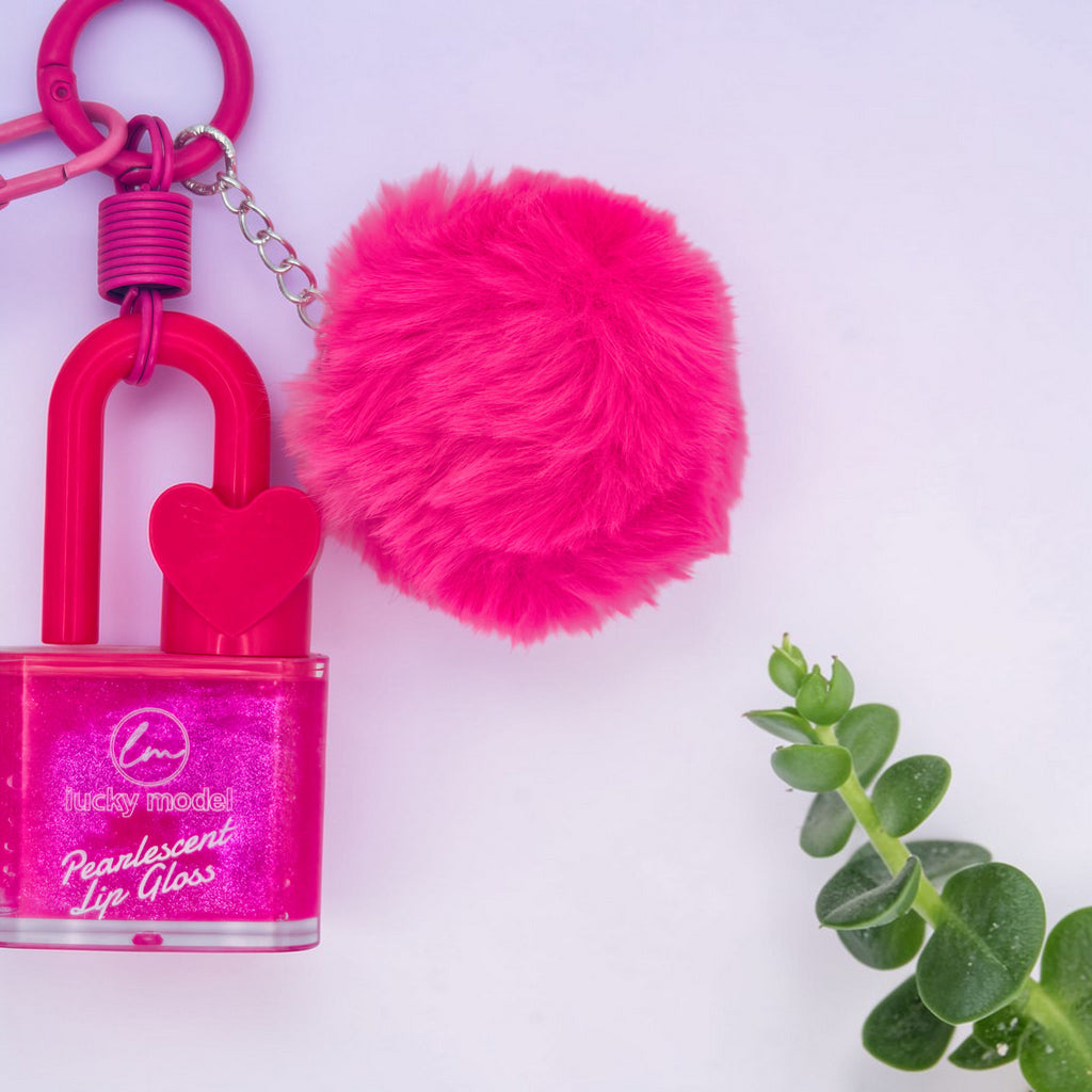 💗✨ Glossy Heart Pop Lip Gloss Charm Set (Includes Lucky Model Pearlescent Lip Gloss 0.4 ml)
