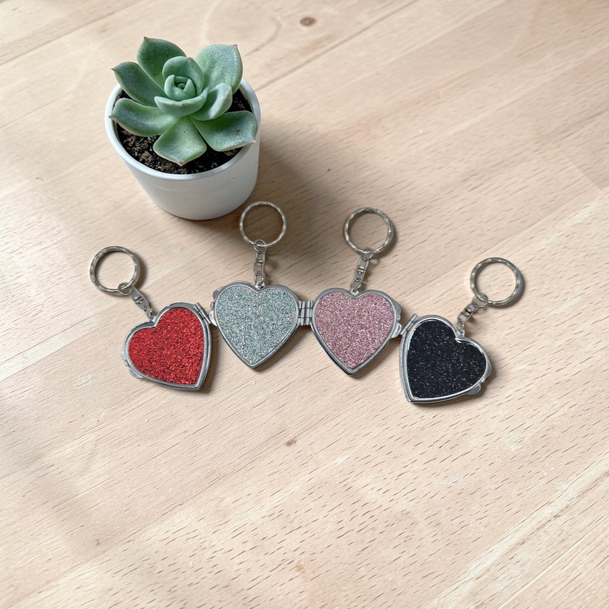 💖✨ Sparkle Heart Mirror Keychain ✨💖