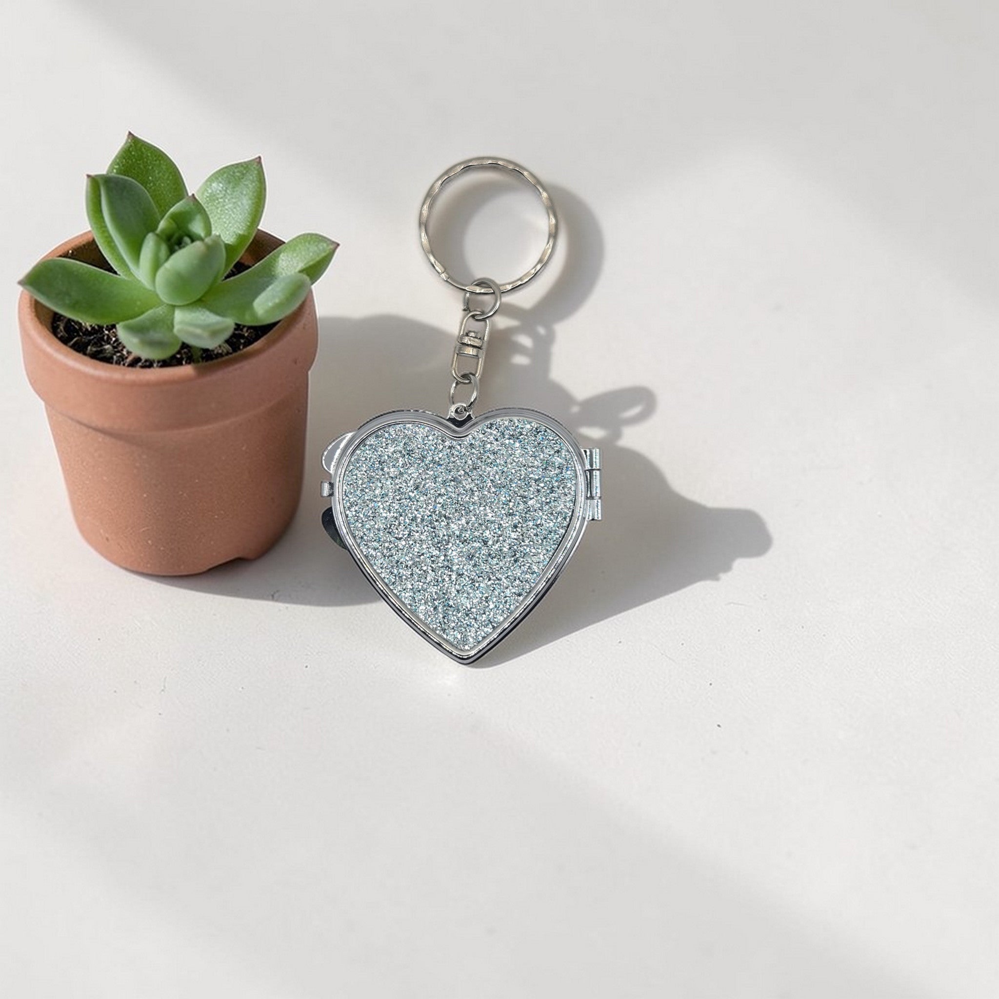 💖✨ Sparkle Heart Mirror Keychain ✨💖