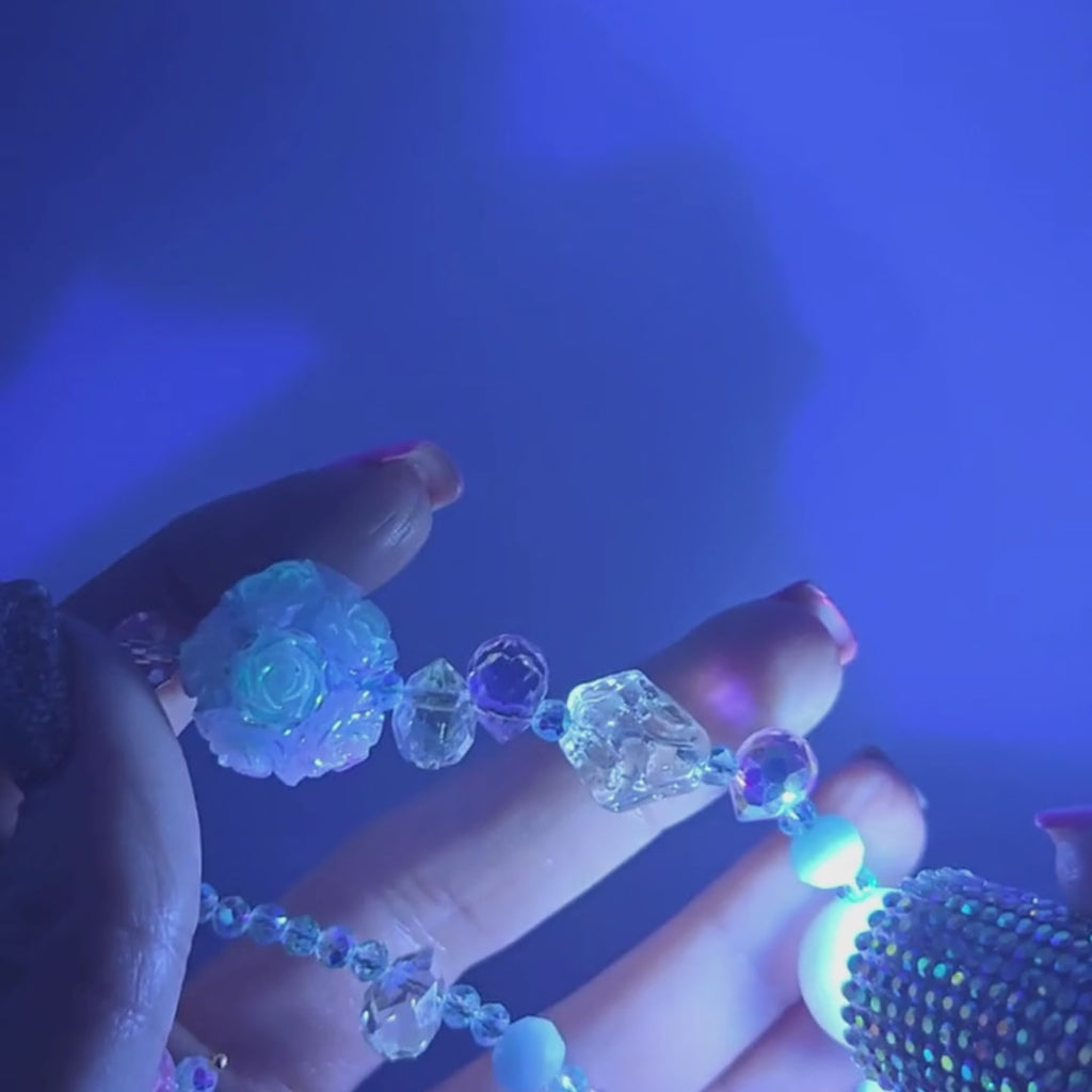 💜 Enchanted Floral Luxe Phone Chain - Glow in the Dark